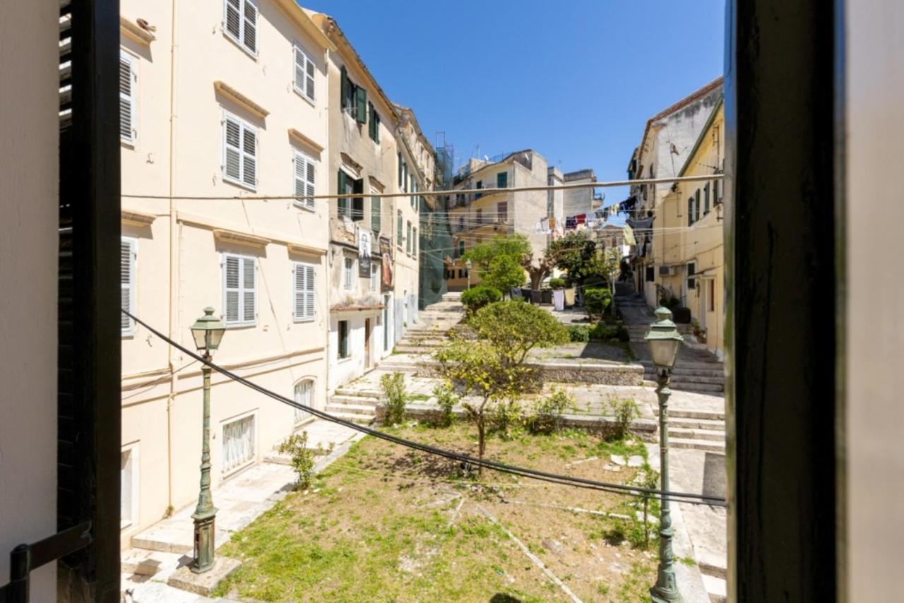 Little Bright - Corfu Old Town Apartment *